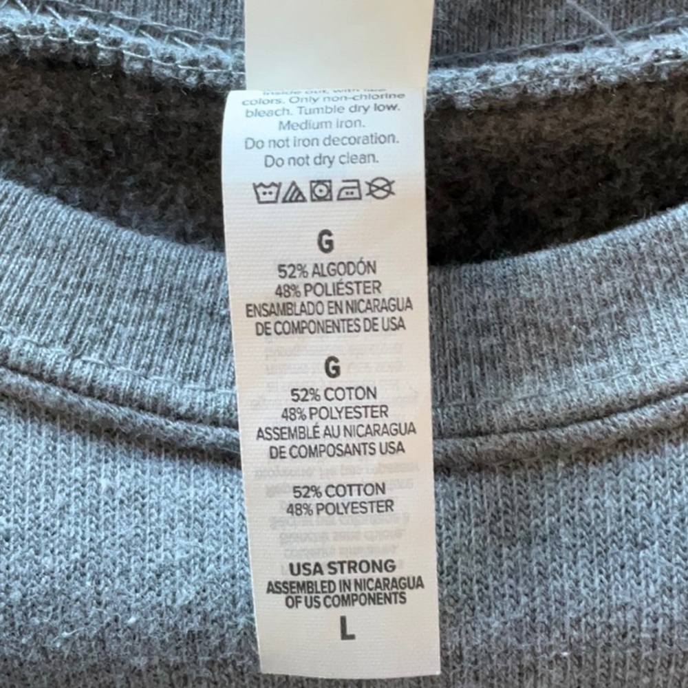 Gray Cropped Graphic Sweatshirt Size Small - Picture 6 of 6